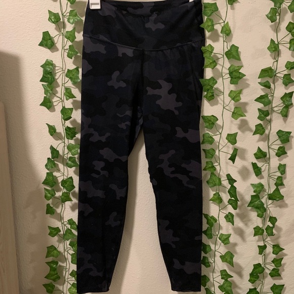 Lululemon dupe Camo leggings - Picture 1 of 3